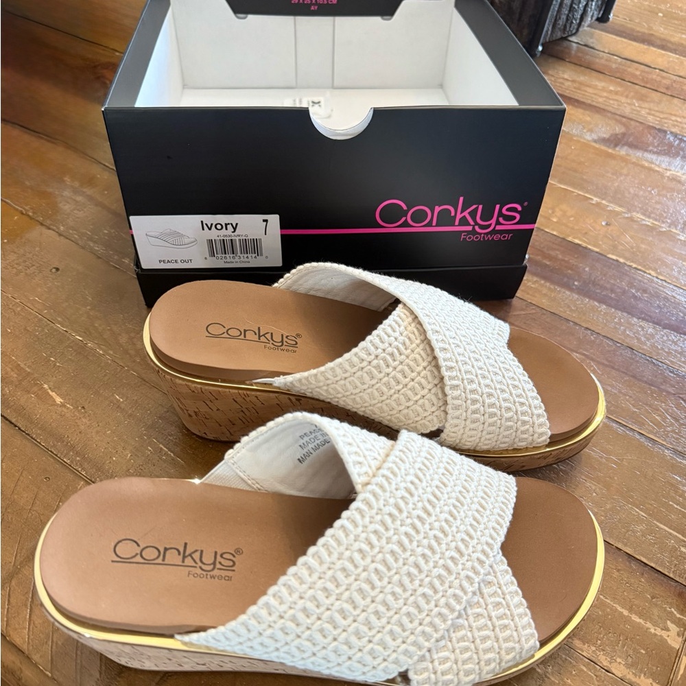 Corkys Women's Ivory Woven Wedges never worn  sz7